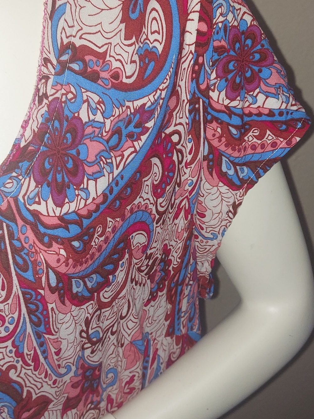 Women’s Pink Paisley Maxi Dress - Lightweight Summer Style - Picture 7 of 12